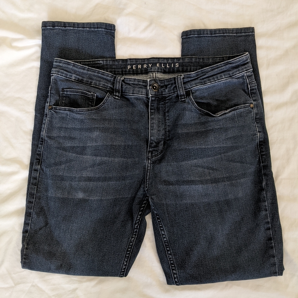Perry Ellis dark wash jeans
